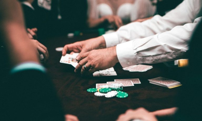 Engagement Factors: What Drives Interest in Casino Play and Sports Wagering