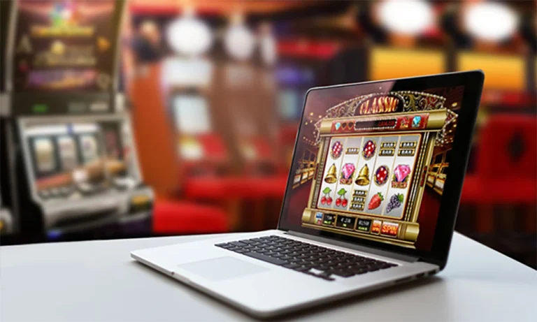 How Do Online Baccarat Dealers Know What Card Comes Next?